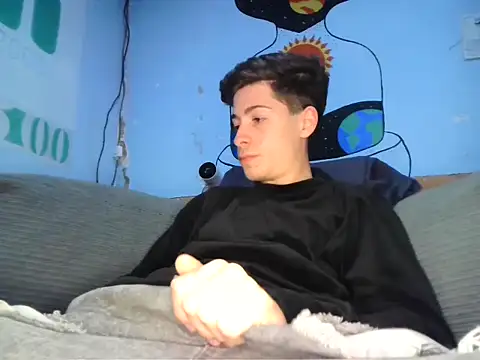 Newbrian20 online show from October 30, 2025, 10:28 pm