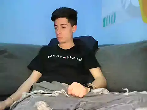 Newbrian20 online show from September 30, 2025, 11:33 pm