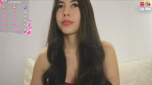 Roxybeautyy online show from September 23, 2025, 10:28 pm