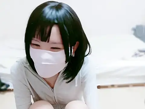 Snapshot of maika_chan chatting on September 13, 2025, 1:00 pm maika chan online show from September 13, 2025, 1:00 pm