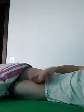 Snapshot of thelion0508 chatting on October 14, 2025, 6:14 am thelion0508 online show from October 14, 2025, 6:14 am