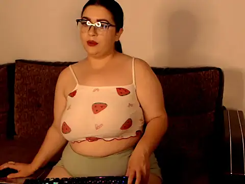 SpecialMonique online show from October 6, 2025, 11:05 pm