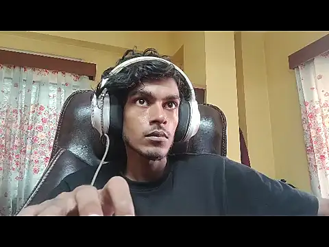 Snapshot of thecatfish chatting on September 30, 2025, 5:35 am thecatfish online show from September 30, 2025, 5:35 am