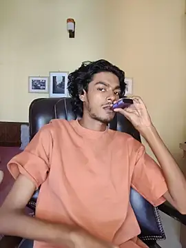 Snapshot of thecatfish chatting on October 31, 2025, 3:58 am thecatfish online show from October 31, 2025, 3:58 am