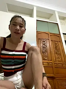 Skinny vuet online show from September 9, 2025, 11:25 pm