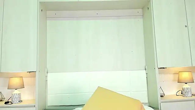 Snapshot of NoaLanee chatting on October 15, 2025, 4:11 am NoaLanee online show from October 15, 2025, 4:11 am