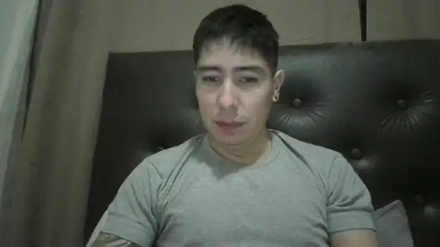 Snapshot of 9999Alez chatting on June 16, 2026, 3:17 am 9999Alez online show from June 16, 2026, 3:17 am