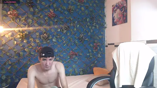 Snapshot of whitebull2606 chatting on September 15, 2025, 12:38 pm whitebull2606 online show from September 15, 2025, 12:38 pm