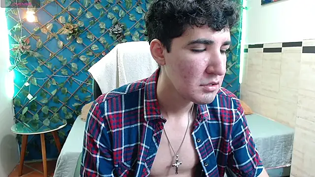 Snapshot of whitebull2606 chatting on October 22, 2025, 12:48 pm whitebull2606 online show from October 22, 2025, 12:48 pm