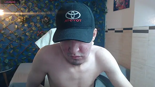 Snapshot of whitebull2606 chatting on September 17, 2025, 1:13 pm whitebull2606 online show from September 17, 2025, 1:13 pm