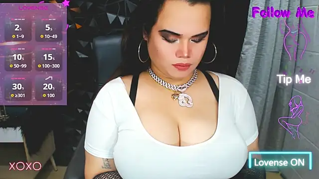 Snapshot of xHugeHarleySelfsuckerx chatting on October 8, 2025, 6:08 pm xHugeHarleySelfsuckerx online show from October 8, 2025, 6:08 pm