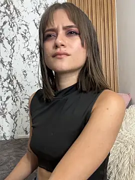alielle online show from September 26, 2025, 12:17 am