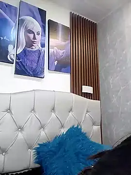 Snapshot of Sophi_Thaylorr chatting on October 8, 2025, 1:34 pm Sophi Thaylorr online show from October 8, 2025, 1:34 pm