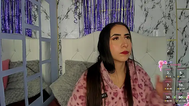 Snapshot of Sophi_Thaylorr chatting on October 25, 2025, 1:34 pm Sophi Thaylorr online show from October 25, 2025, 1:34 pm