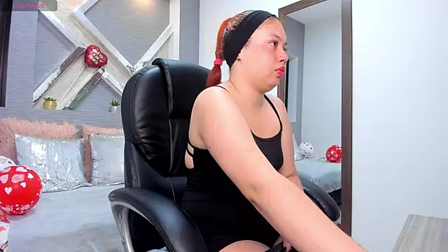 roxana santini online show from October 3, 2025, 2:40 pm