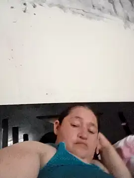 Snapshot of Sexyy-BBW chatting on October 29, 2025, 5:45 pm Sexyy-BBW online show from October 29, 2025, 5:45 pm