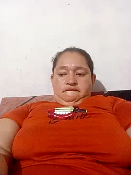 Snapshot of Sexyy-BBW chatting on October 12, 2025, 8:48 am Sexyy-BBW online show from October 12, 2025, 8:48 am