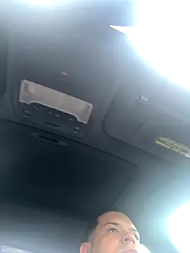 YadielPublic online show from September 21, 2025, 5:07 pm