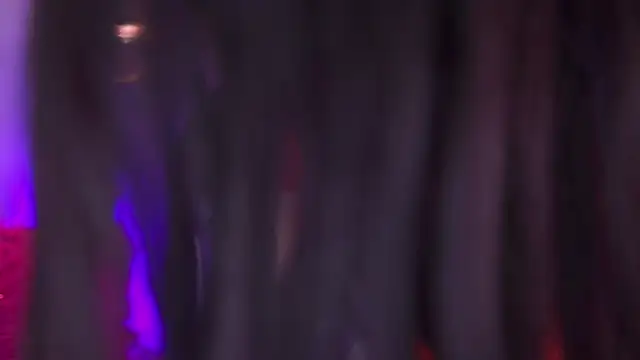  chloe moons  online show from November 21, 2025, 7:35 pm