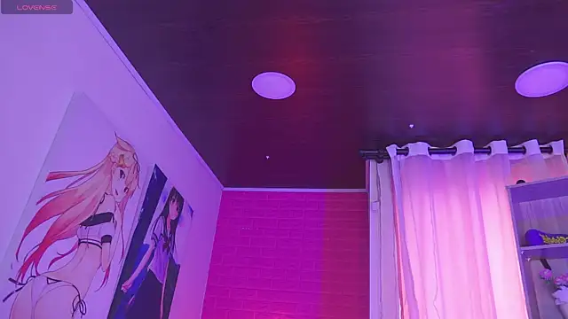 Snapshot of _chloe_moons_ chatting on September 23, 2025, 8:27 pm  chloe moons  online show from September 23, 2025, 8:27 pm