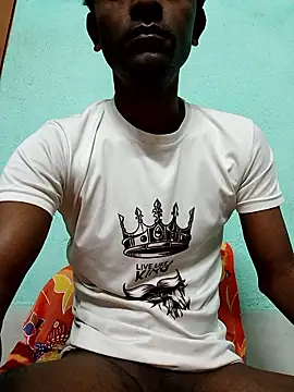 ShinuRoy online show from November 23, 2025, 9:03 pm