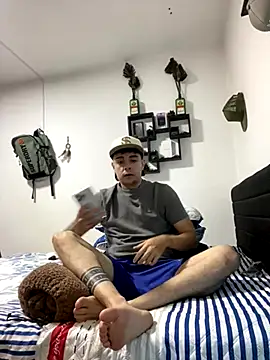 Jaguer2213 online show from November 4, 2025, 3:21 am