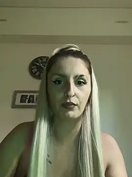 Sexy Bulgarian woman online show from September 22, 2025, 7:47 am