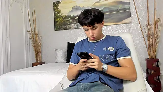 Snapshot of Tyler_durten chatting on September 26, 2025, 3:24 am Tyler durten online show from September 26, 2025, 3:24 am