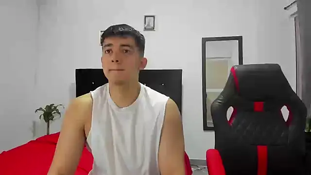 TheonXxs online show from September 8, 2025, 7:13 pm
