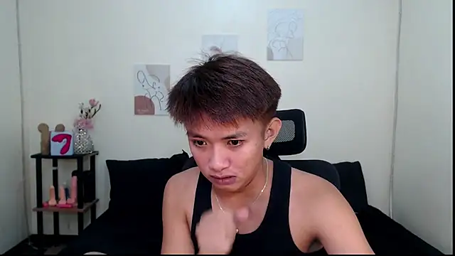 hugecockashton6996 online show from September 26, 2025, 6:53 am