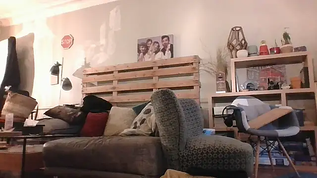 Titilouonlyf69 online show from January 8, 2026, 12:11 pm