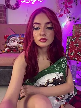 LucyGray online show from November 28, 2025, 5:07 am