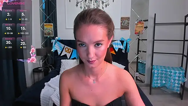 Snapshot of LoraSunnyy chatting on September 21, 2025, 3:22 am LoraSunnyy online show from September 21, 2025, 3:22 am