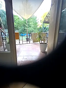 Snapshot of justeadeux chatting on September 21, 2025, 7:24 am justeadeux online show from September 21, 2025, 7:24 am