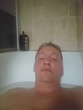 Snapshot of justeadeux chatting on October 21, 2025, 3:00 pm justeadeux online show from October 21, 2025, 3:00 pm