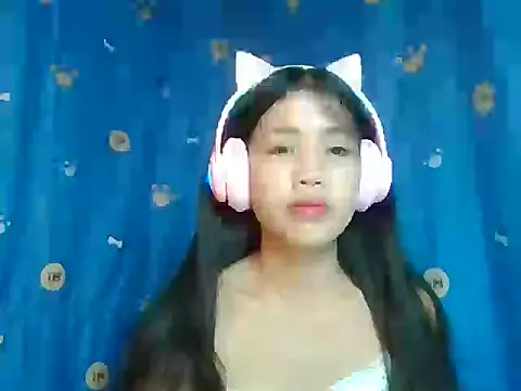 AnnewithanE online show from April 25, 2026, 12:02 am