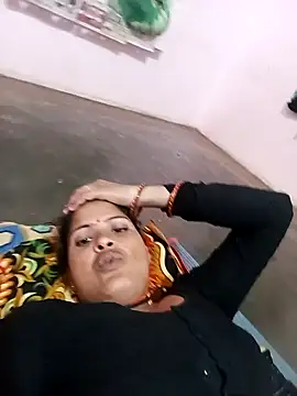 Snapshot of Sexi_savitri chatting on October 30, 2025, 4:44 am Sexi savitri online show from October 30, 2025, 4:44 am