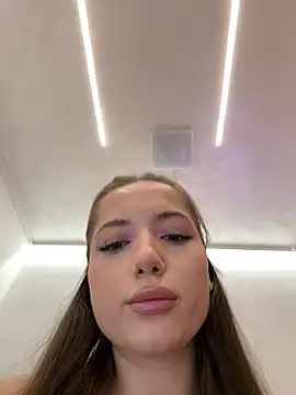 Angel  Vibe online show from April 6, 2026, 8:10 pm