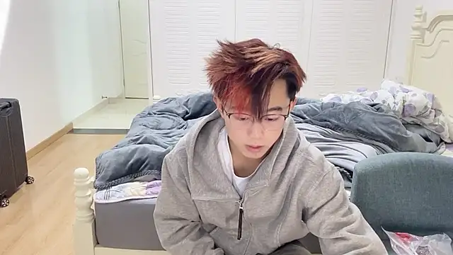 Snapshot of STxuguanhan chatting on November 9, 2025, 9:35 am STxuguanhan online show from November 9, 2025, 9:35 am