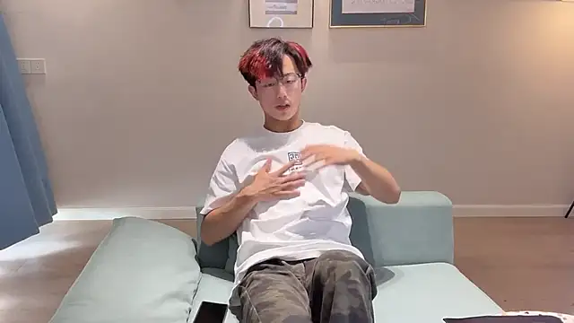 Snapshot of STxuguanhan chatting on October 11, 2025, 7:09 am STxuguanhan online show from October 11, 2025, 7:09 am