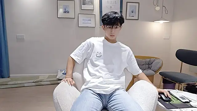 Snapshot of STxuguanhan chatting on September 17, 2025, 9:00 am STxuguanhan online show from September 17, 2025, 9:00 am