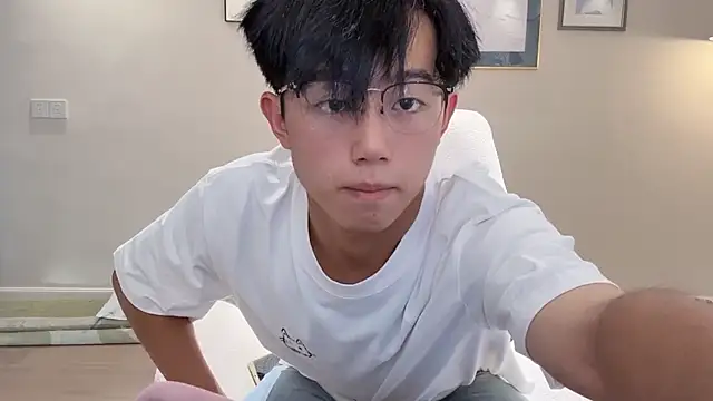 Snapshot of STxuguanhan chatting on September 18, 2025, 8:28 am STxuguanhan online show from September 18, 2025, 8:28 am