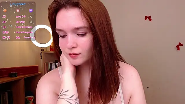 EvaJackson111 online show from December 15, 2025, 2:12 pm