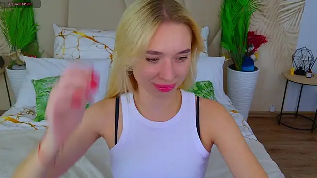 RachelColon online show from October 1, 2025, 10:41 am