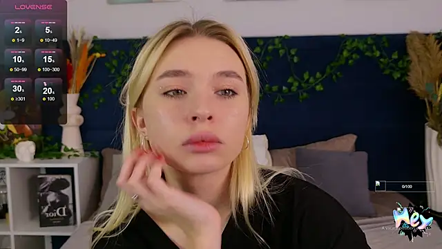 RachelColon online show from October 7, 2025, 3:46 pm