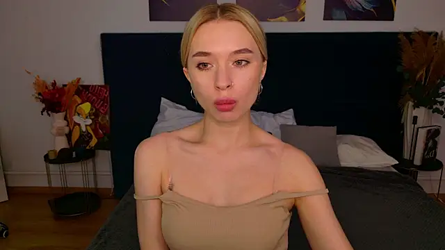 RachelColon online show from September 22, 2025, 10:21 am