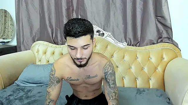 Snapshot of ZaraBliss3 chatting on October 2, 2025, 8:23 pm ZaraBliss3 online show from October 2, 2025, 8:23 pm