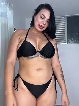 Snapshot of Islarose0_0 chatting on October 4, 2025, 3:30 am Islarose0 0 online show from October 4, 2025, 3:30 am