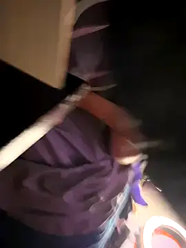 Kacinichole online show from November 4, 2025, 7:56 am