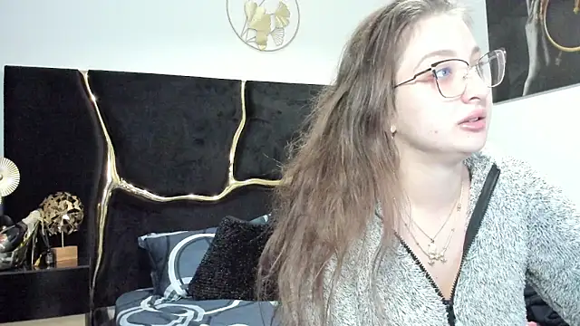 Snapshot of RebekaRose chatting on November 1, 2025, 11:42 pm RebekaRose online show from November 1, 2025, 11:42 pm